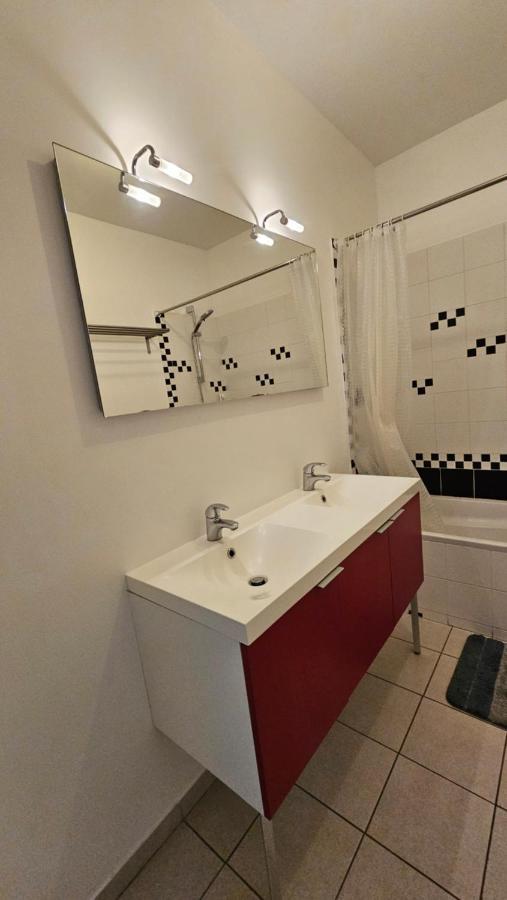 Bed To Rent - Maison Calme Avec Jacuzzi Sous Supplement Бордо Экстерьер фото