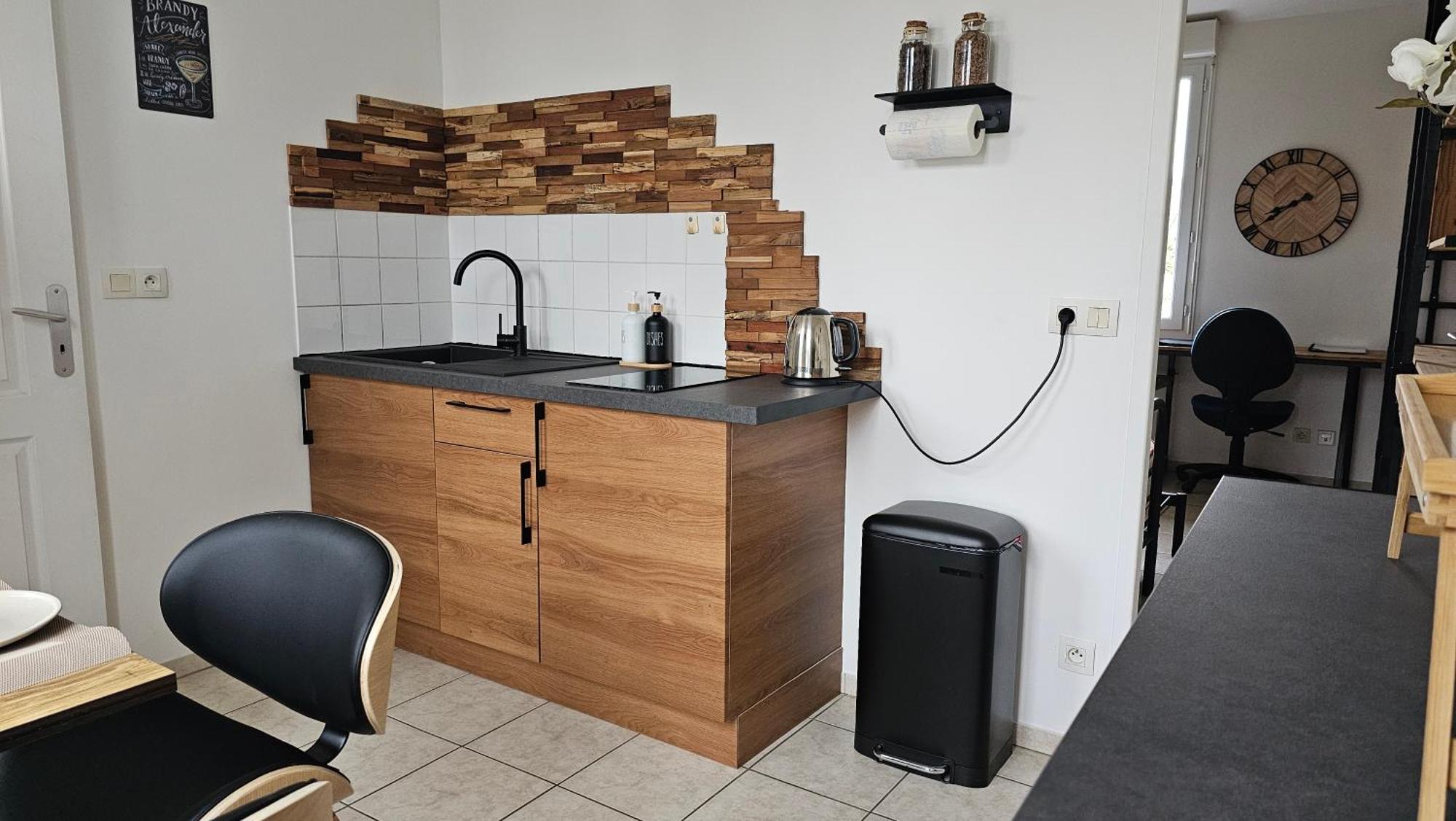 Bed To Rent - Maison Calme Avec Jacuzzi Sous Supplement Бордо Экстерьер фото
