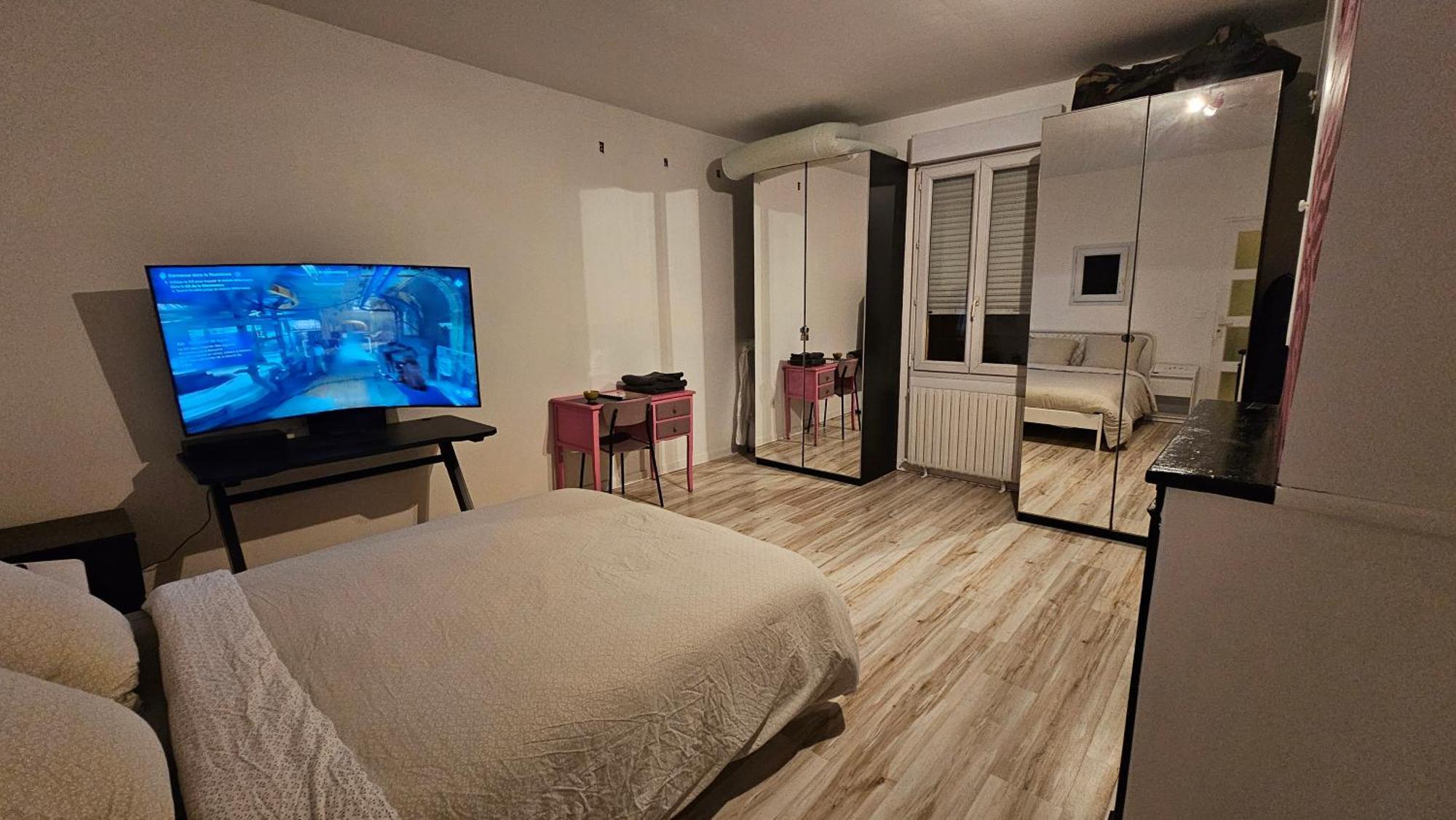 Bed To Rent - Maison Calme Avec Jacuzzi Sous Supplement Бордо Экстерьер фото