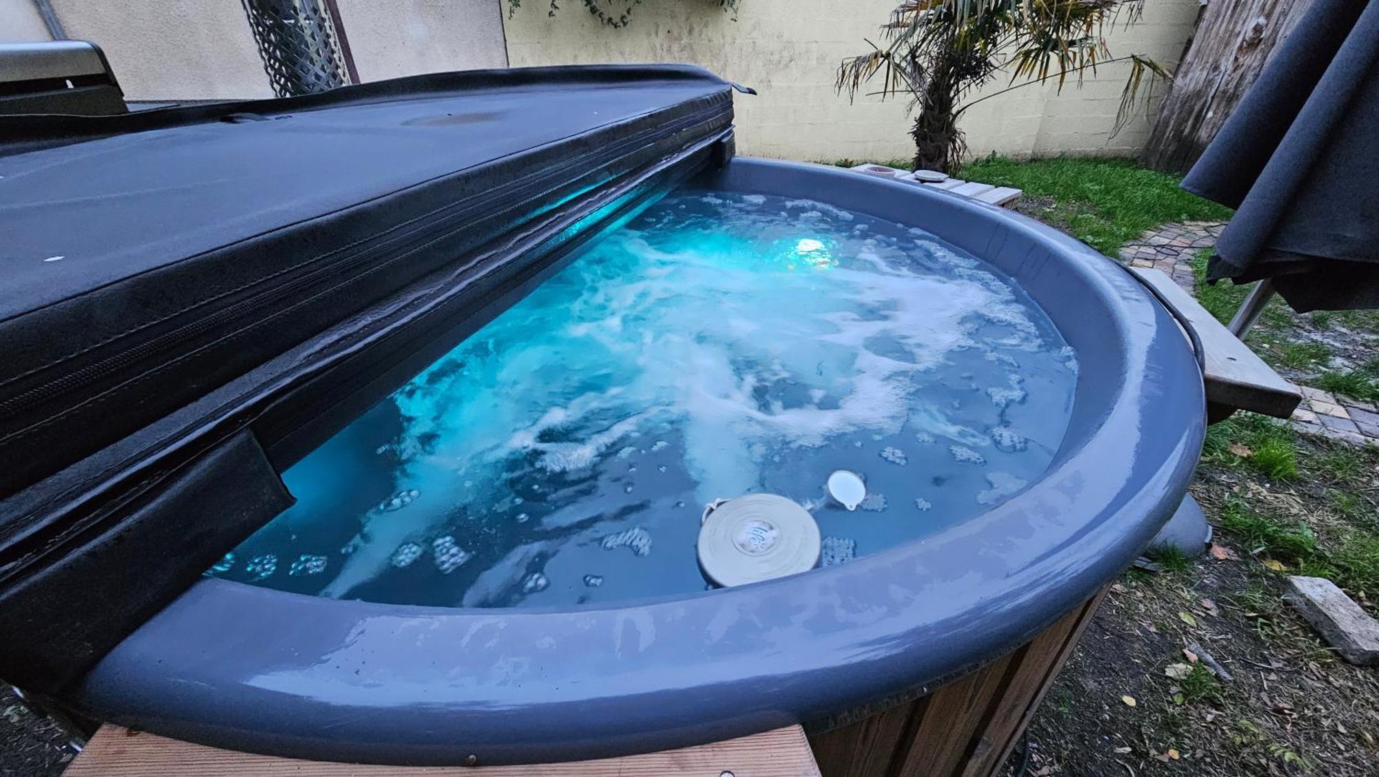 Bed To Rent - Maison Calme Avec Jacuzzi Sous Supplement Бордо Экстерьер фото