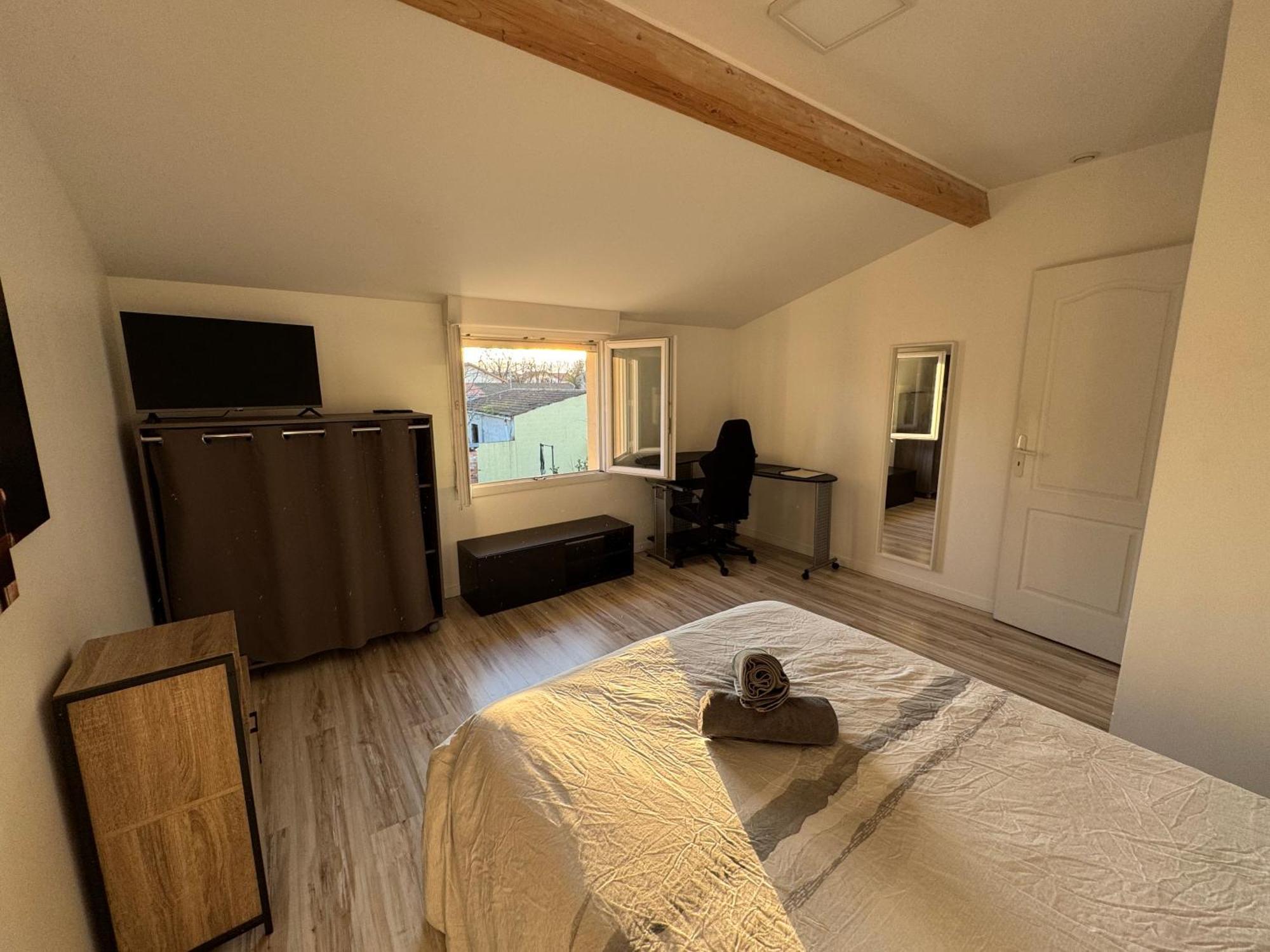 Bed To Rent - Maison Calme Avec Jacuzzi Sous Supplement Бордо Экстерьер фото